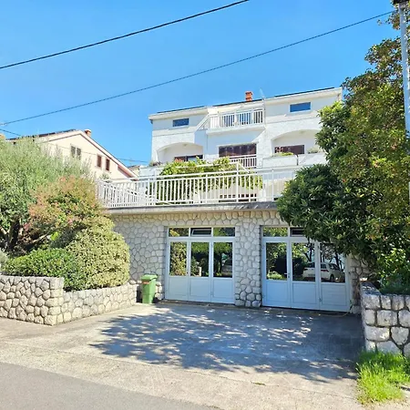 In Mit Terrasse Fuer 2-3 Personen By Interhome דראמליי