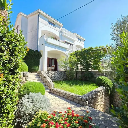 דירה In Mit Terrasse Fuer 2-3 Personen By Interhome *