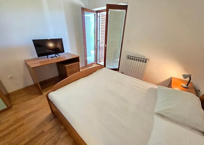 In Mit Terrasse Fuer 2-3 Personen By Interhome Appartement
