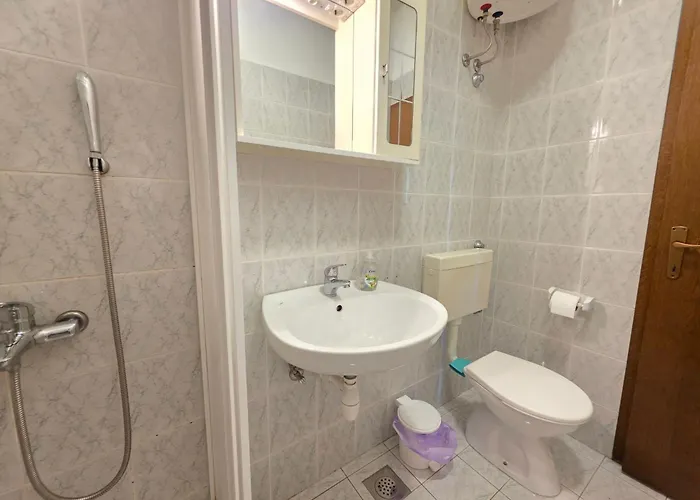 In Mit Terrasse Fuer 2-3 Personen By Interhome Appartement